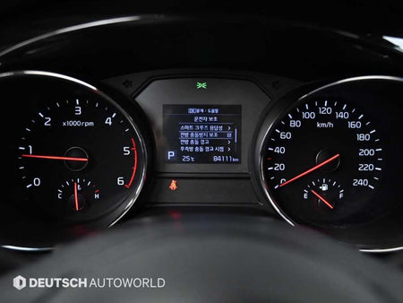 Kia Carnival — photo 08