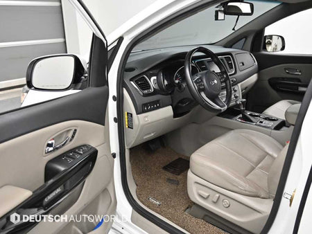 Kia Carnival — photo 11