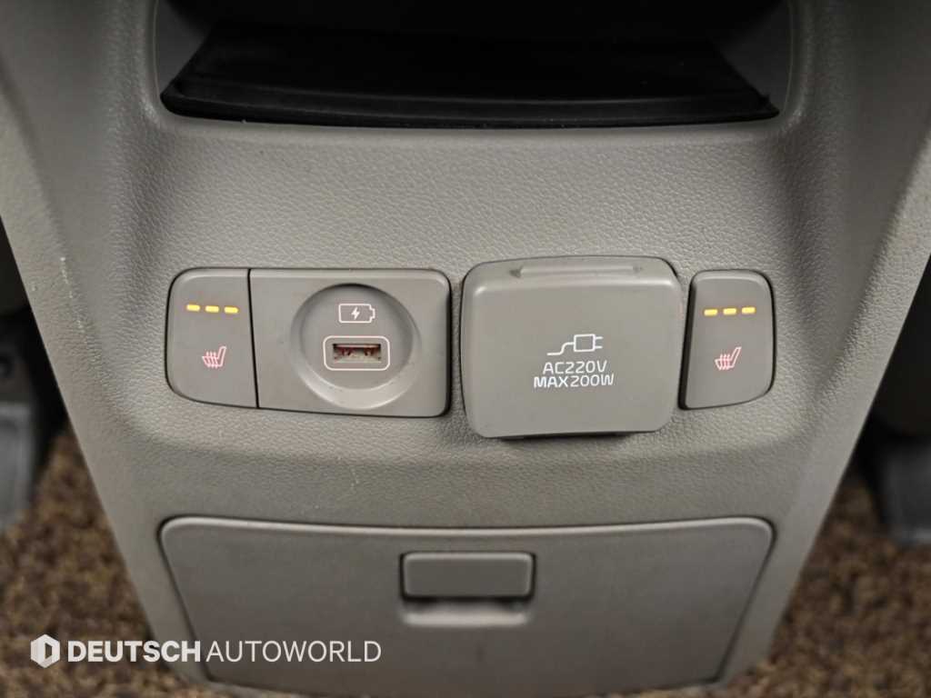 Kia Carnival — photo 16