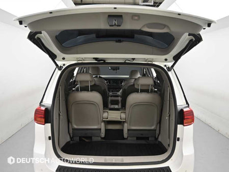Kia Carnival — photo 19