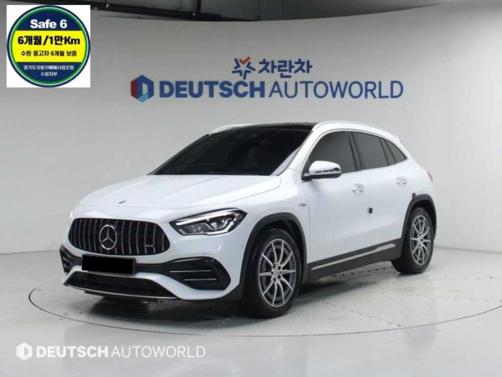 Mercedes-Benz GLA-Class — photo 01