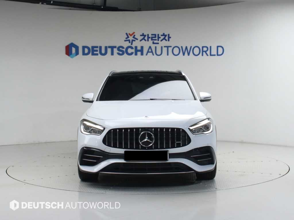 Mercedes-Benz GLA-Class — photo 03