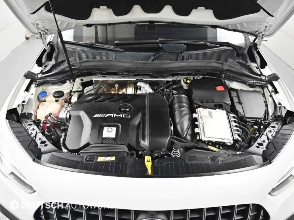 Mercedes-Benz GLA-Class — photo 06