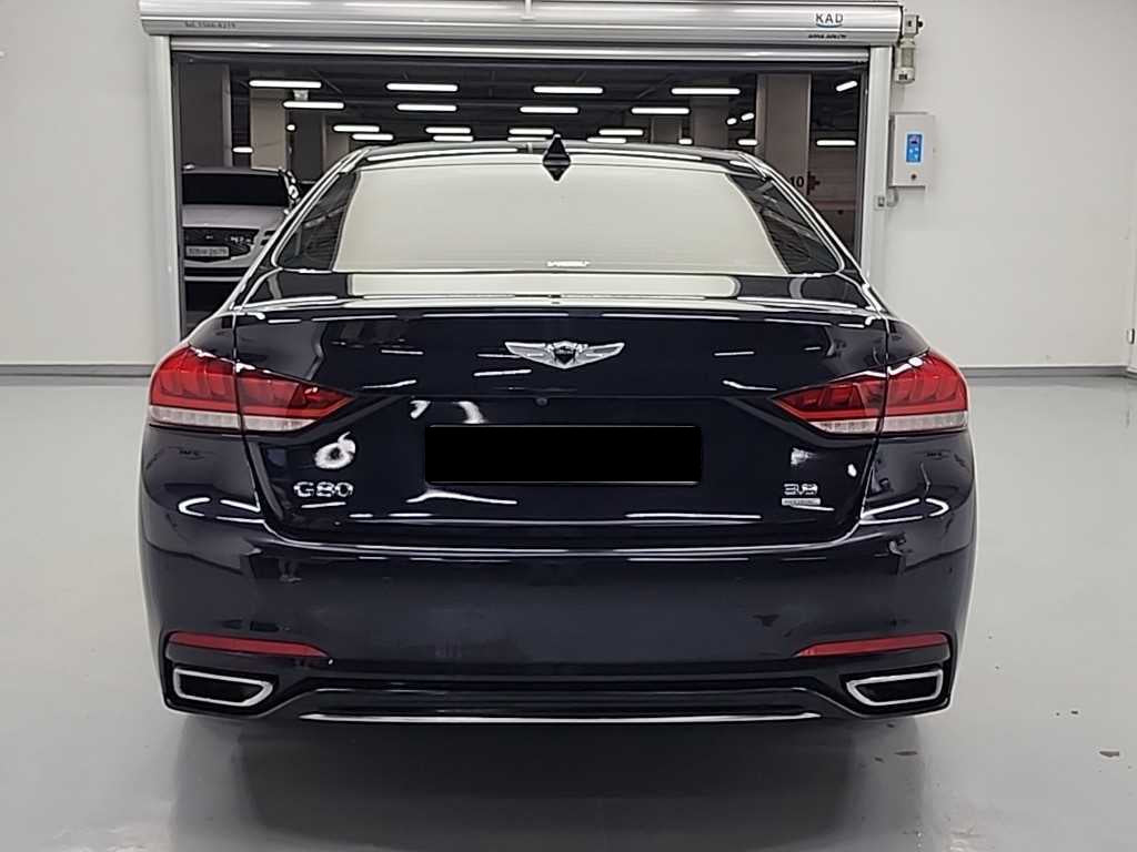 Genesis G80 — photo 03