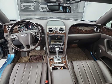 Bentley Flying Spur — photo 07