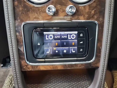 Bentley Flying Spur — photo 13