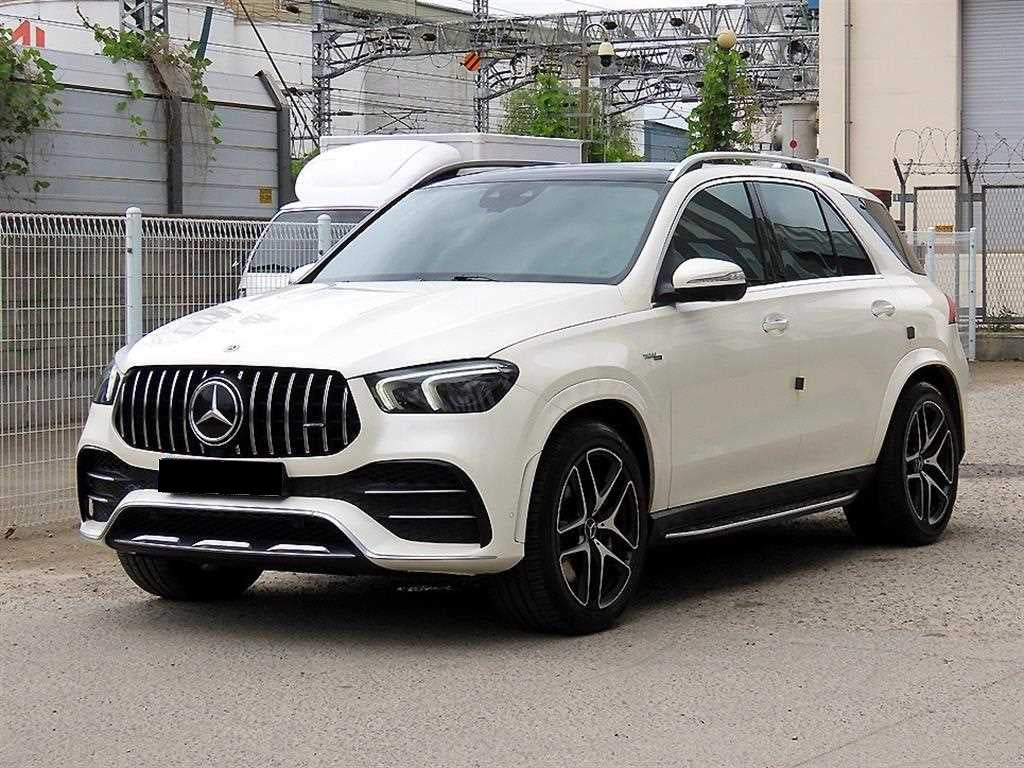Mercedes-Benz GLE-Class — photo 01