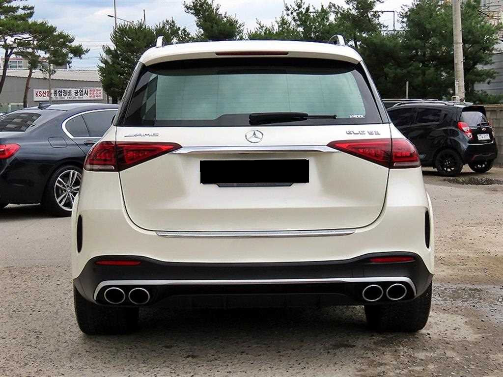 Mercedes-Benz GLE-Class — photo 04