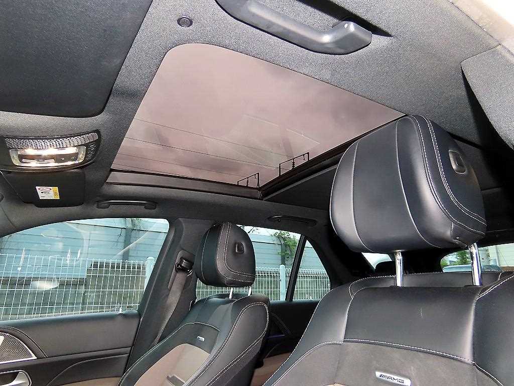 Mercedes-Benz GLE-Class — photo 15