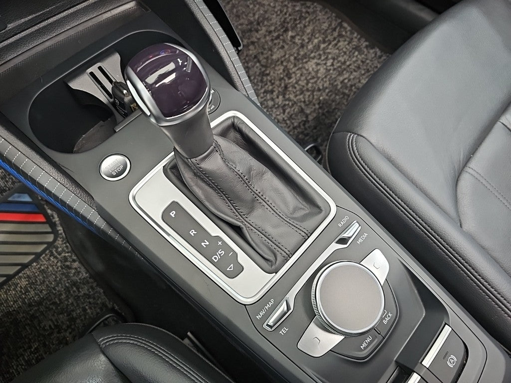 Audi Q2 — photo 08