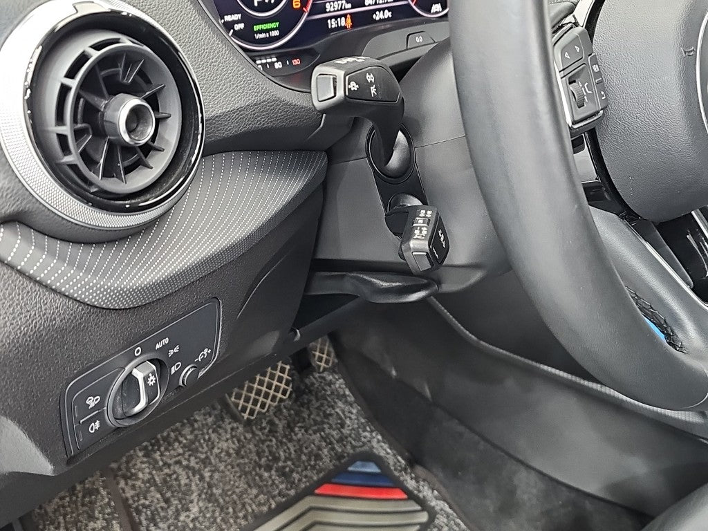 Audi Q2 — photo 17