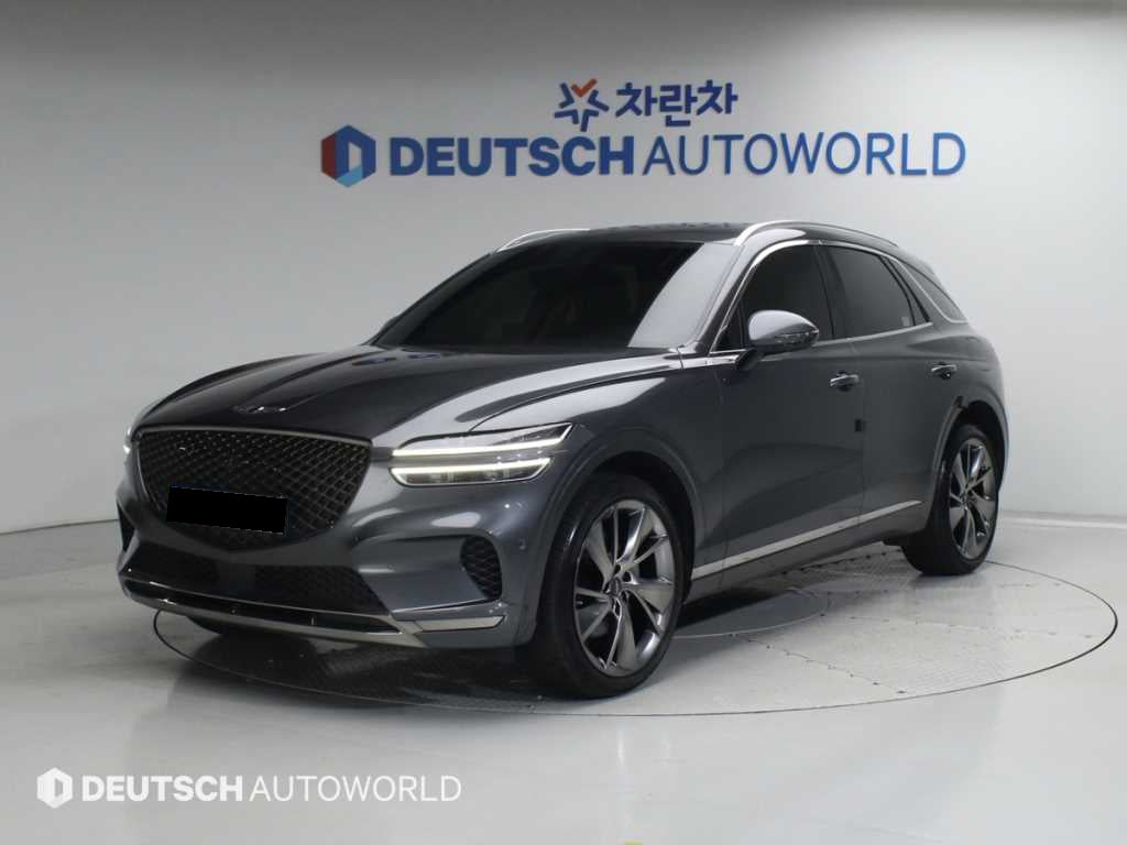 Genesis GV70 — photo 01