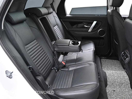 Land Rover Discovery Sport — photo 12