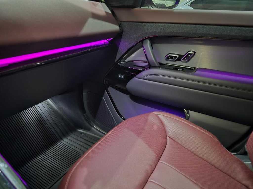 Land Rover Range Rover Sport — photo 11