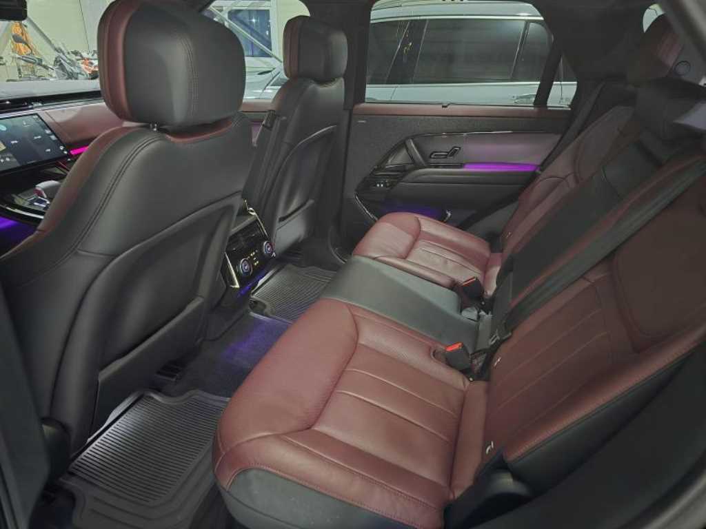 Land Rover Range Rover Sport — photo 13