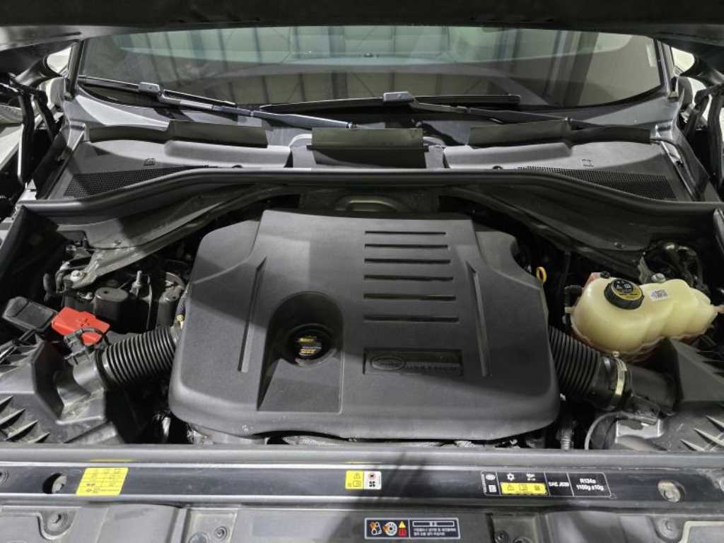 Land Rover Range Rover Sport — photo 18