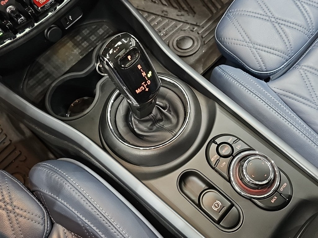 Mini Clubman — photo 08