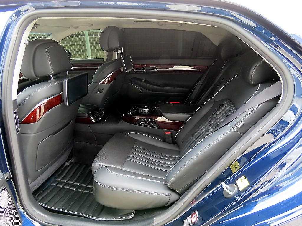 Genesis EQ900 — photo 06