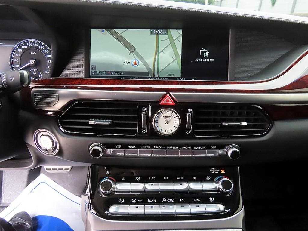 Genesis EQ900 — photo 12
