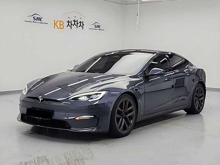 Tesla Model S — photo 02