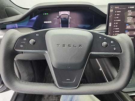 Tesla Model S — photo 09