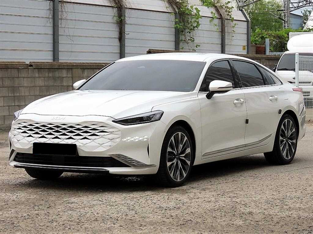 Kia K8 — photo 02