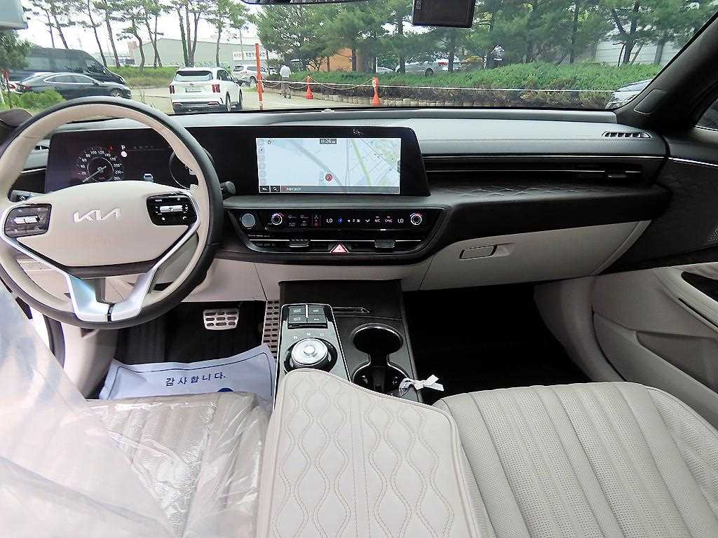 Kia K8 — photo 07
