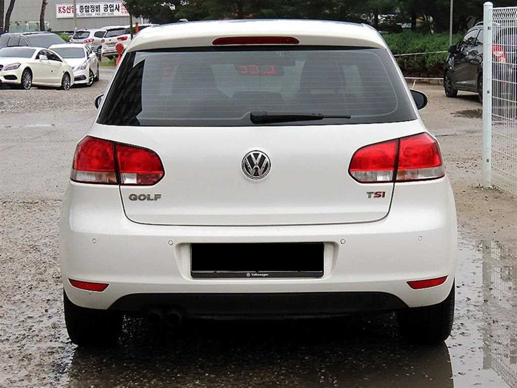 Volkswagen Golf — photo 05
