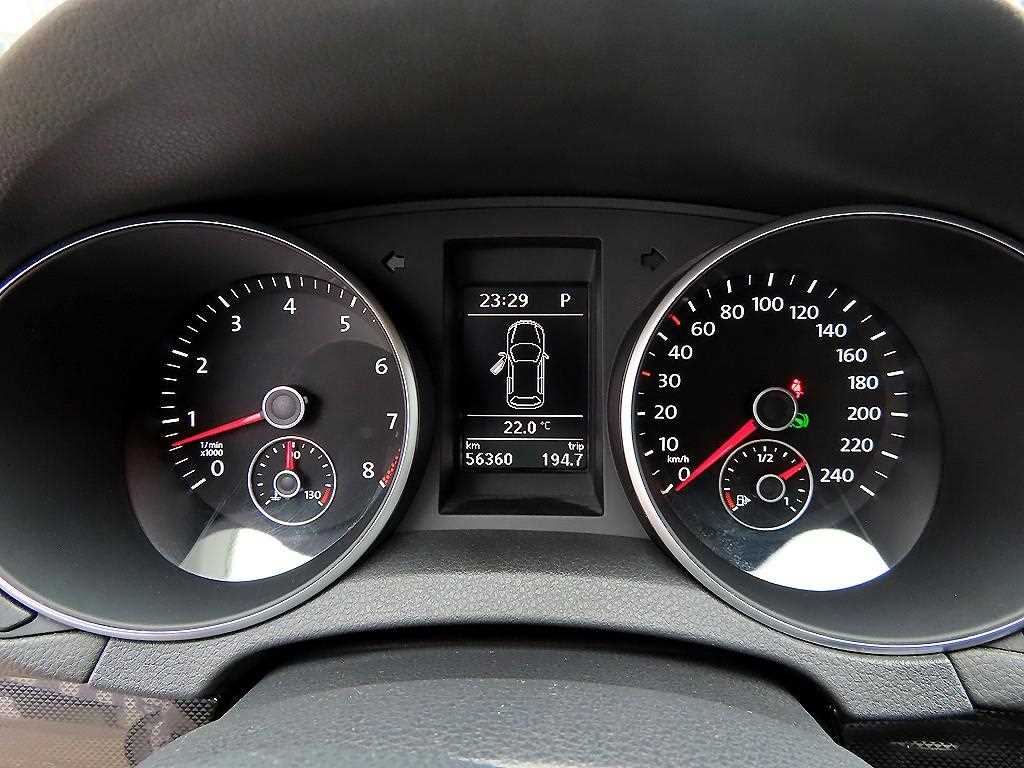 Volkswagen Golf — photo 10