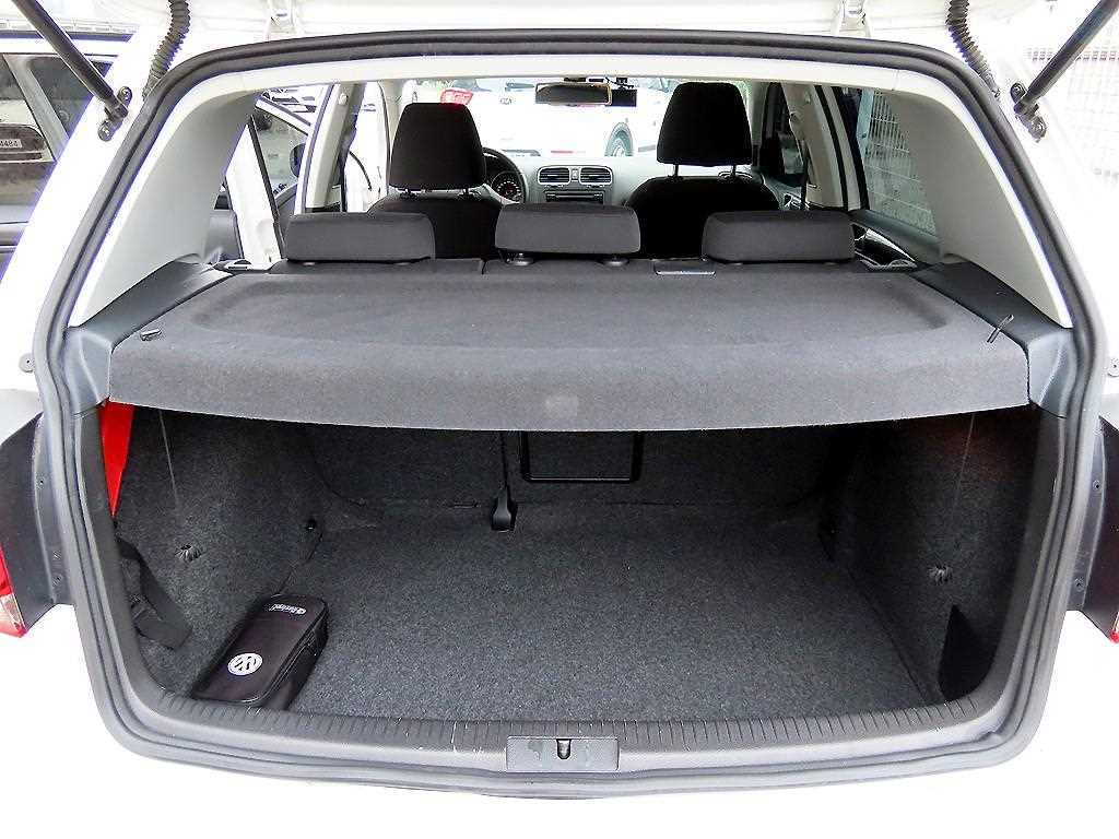 Volkswagen Golf — photo 18