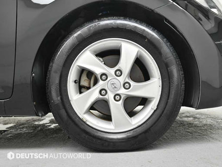 Hyundai Avante — photo 05