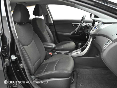 Hyundai Avante — photo 10