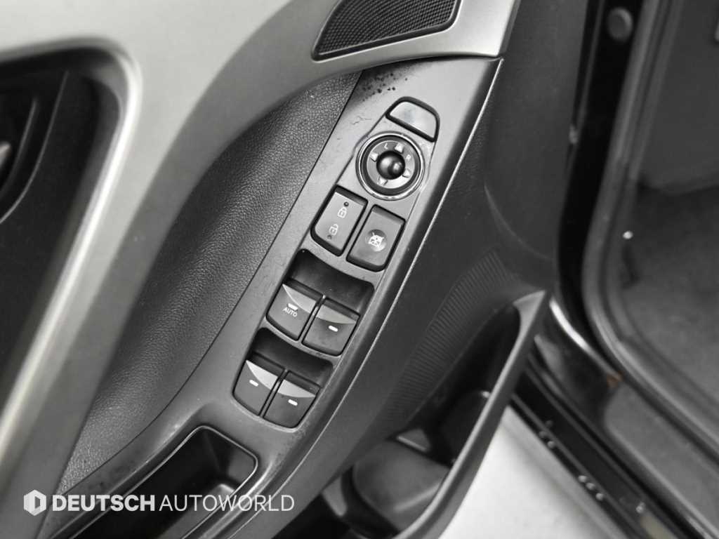 Hyundai Avante — photo 15