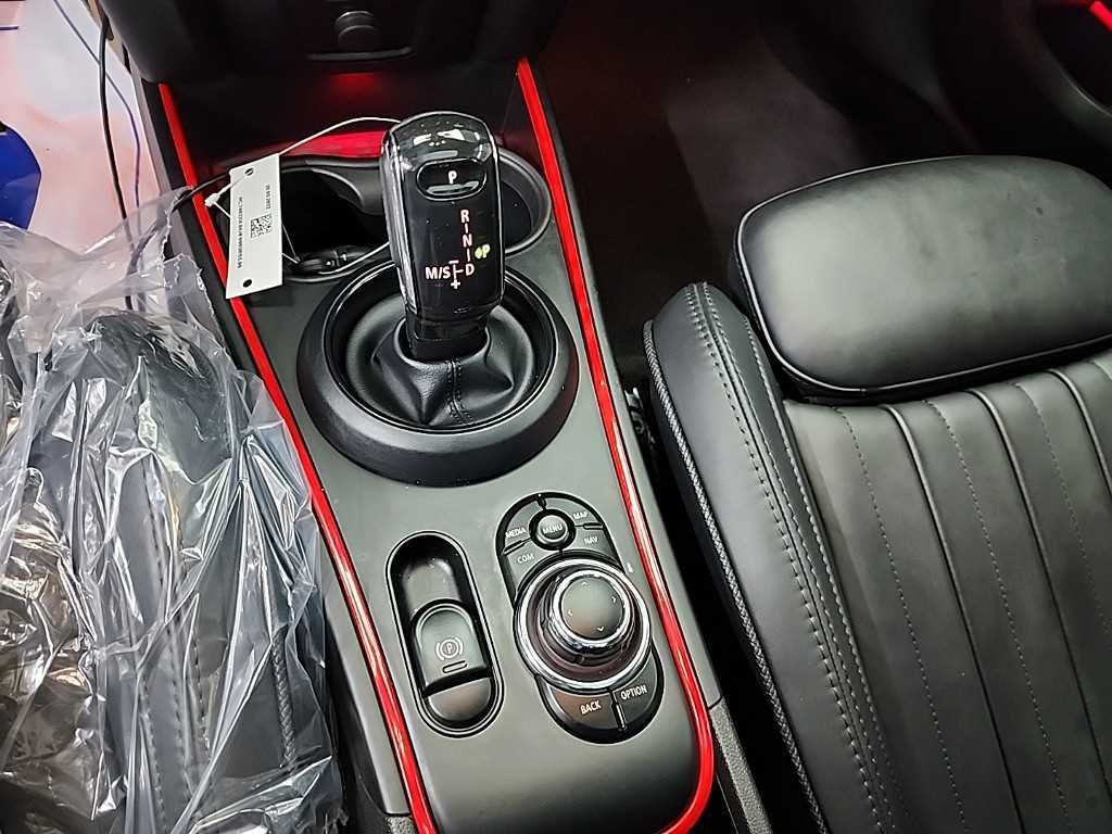 Mini Countryman — photo 08