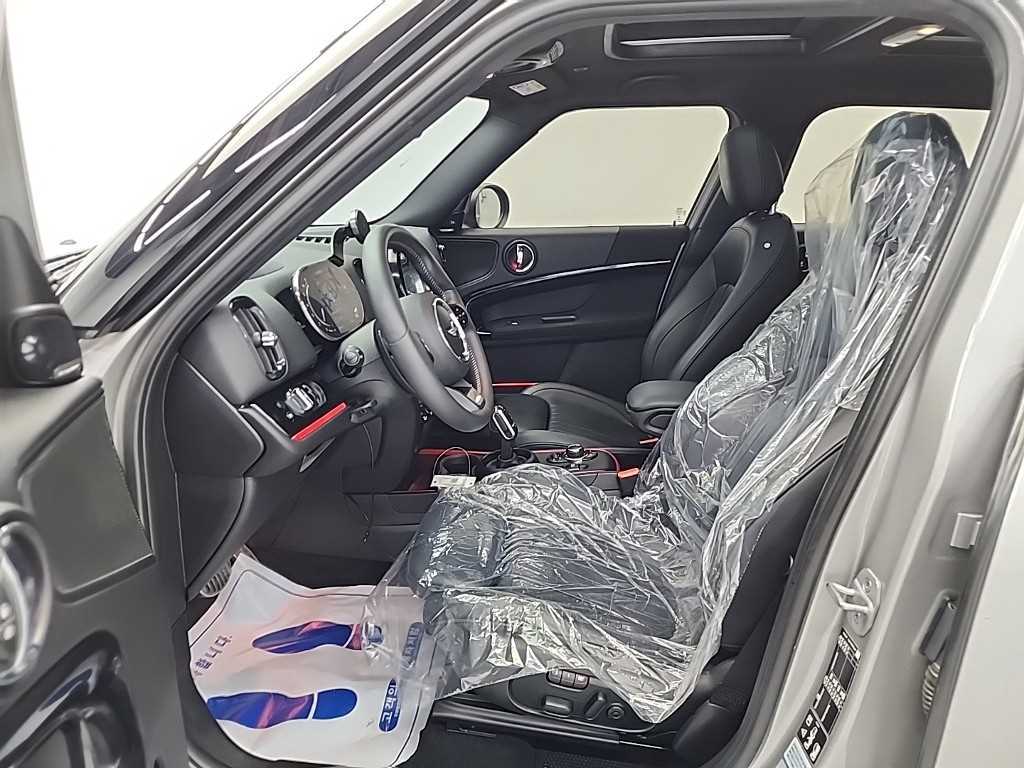 Mini Countryman — photo 11
