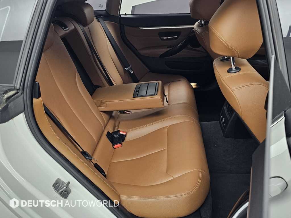 BMW 4-Series — photo 12