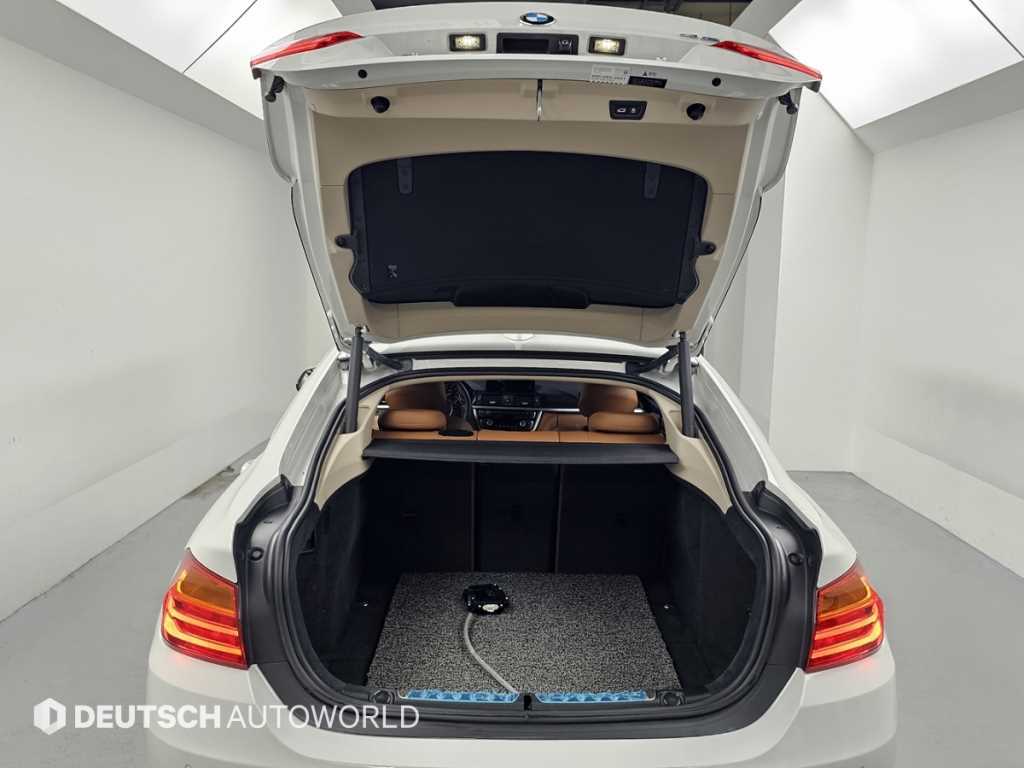 BMW 4-Series — photo 19