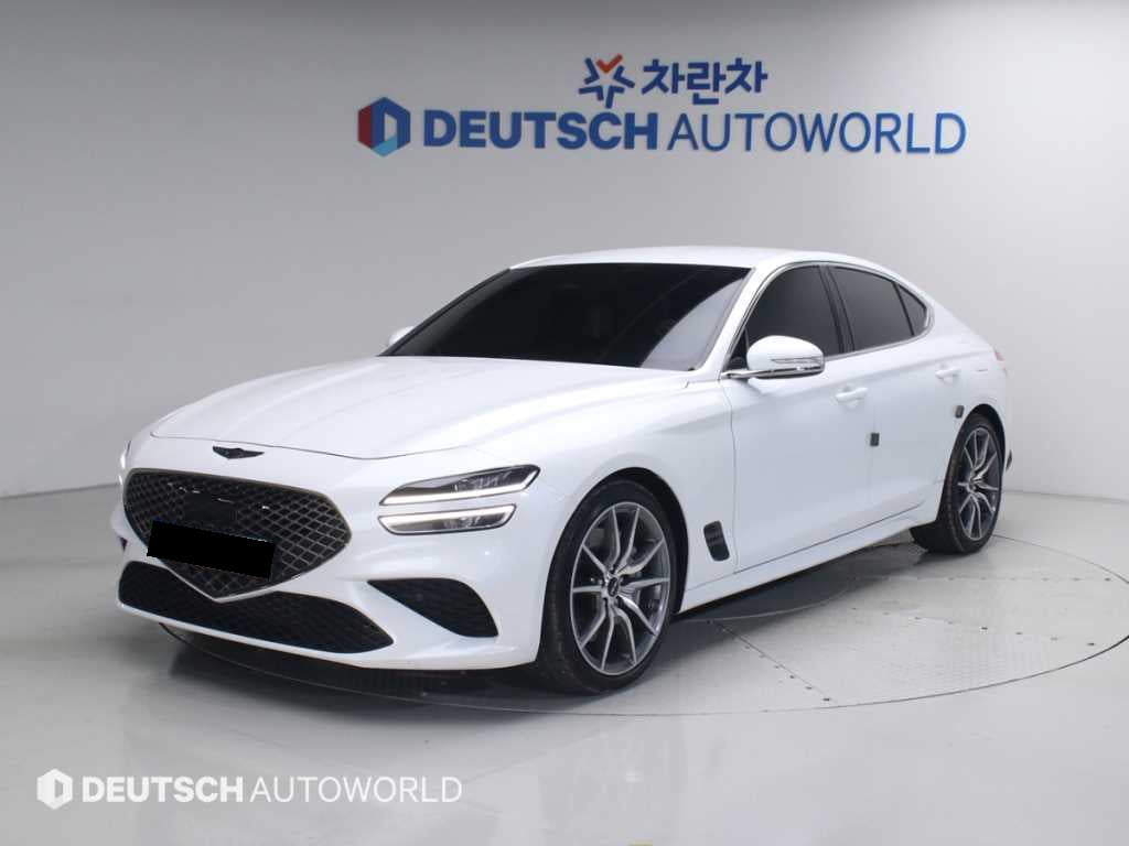 Genesis G70 — photo 01