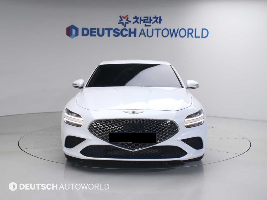 Genesis G70 — photo 03