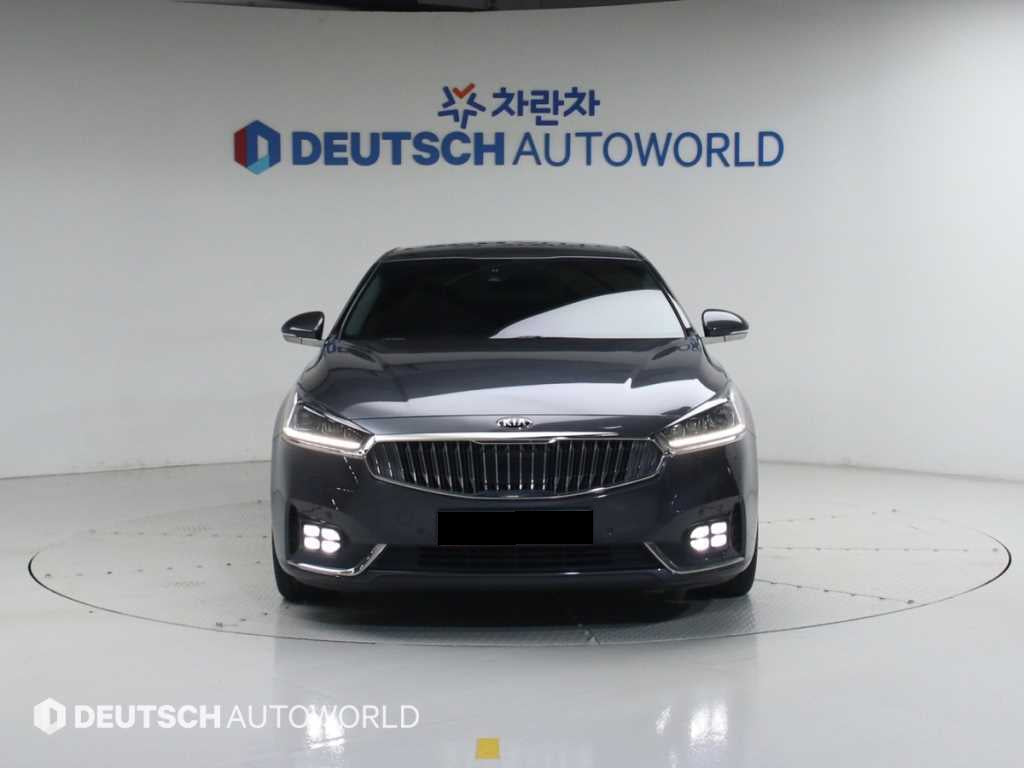Kia K7 — photo 03