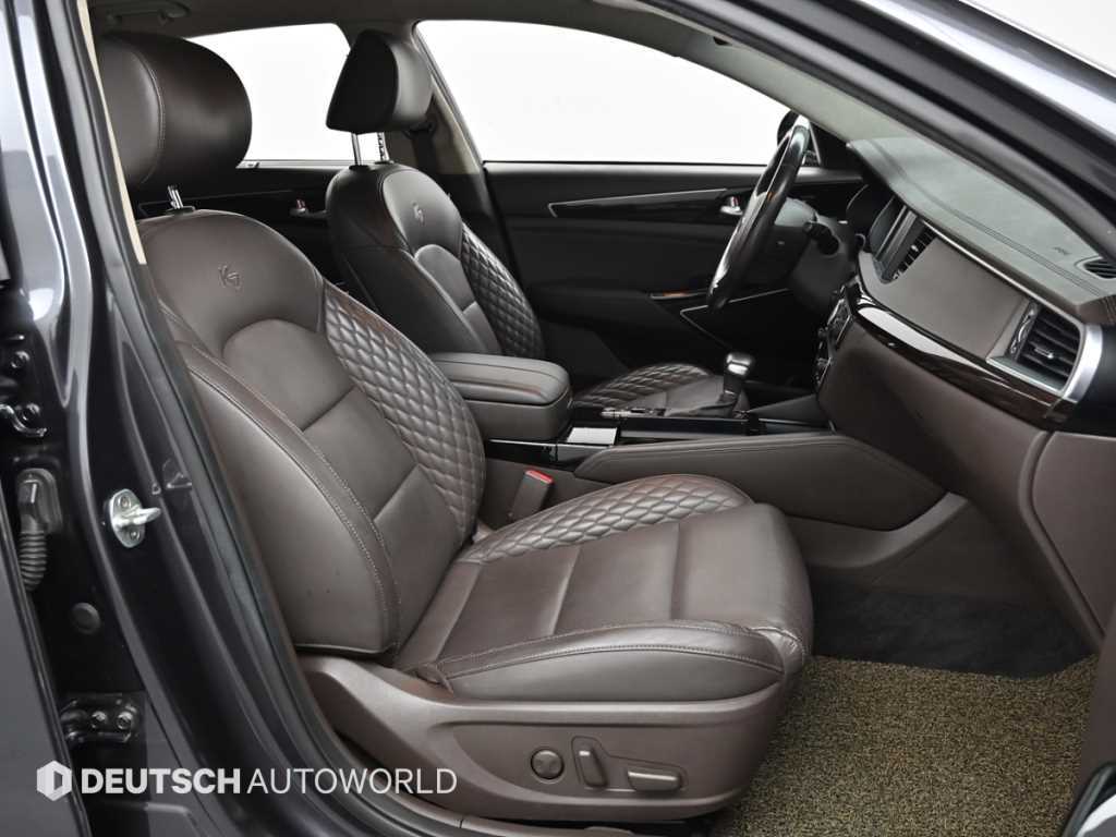 Kia K7 — photo 10