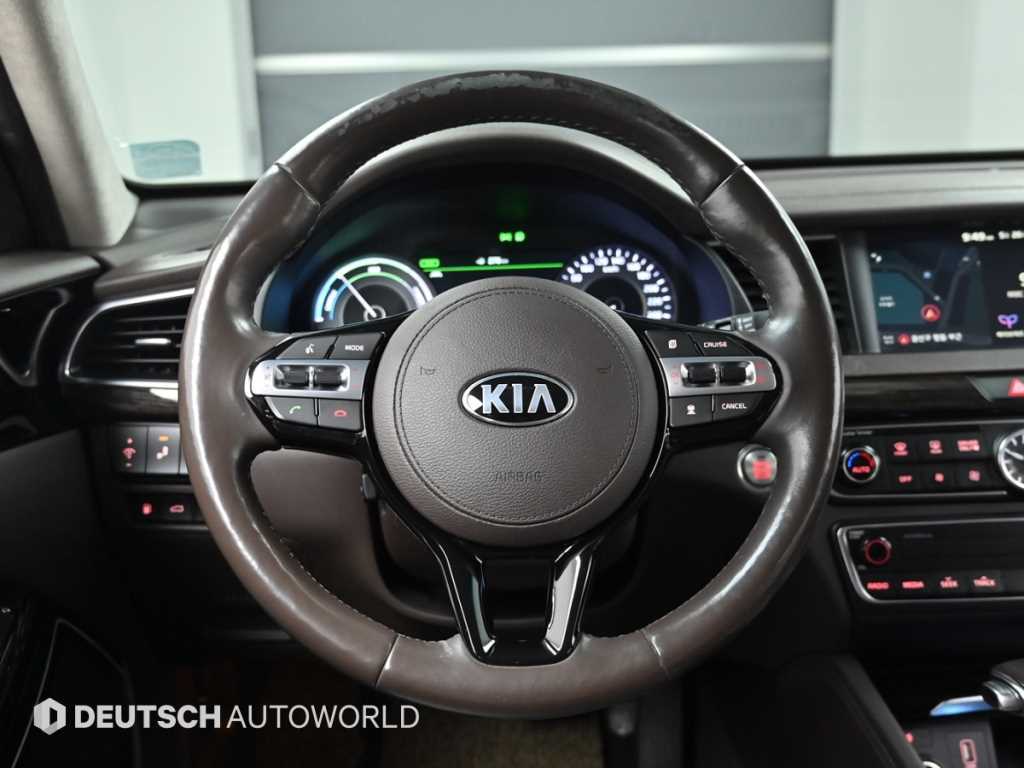 Kia K7 — photo 13