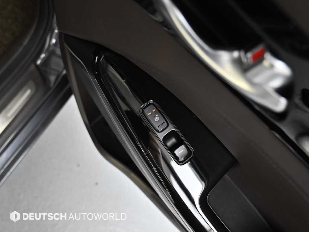 Kia K7 — photo 16