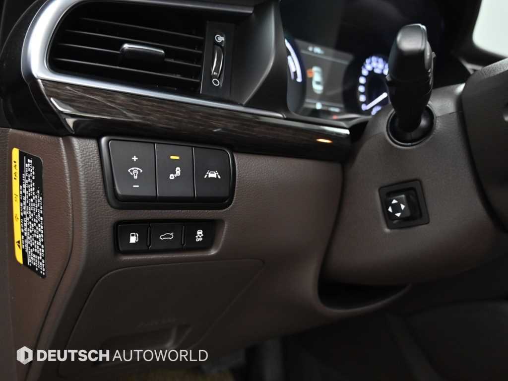 Kia K7 — photo 17