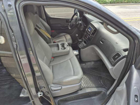 Hyundai Starex — photo 08