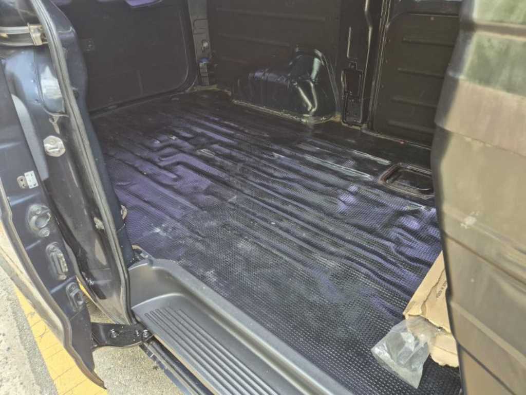 Hyundai Starex — photo 09