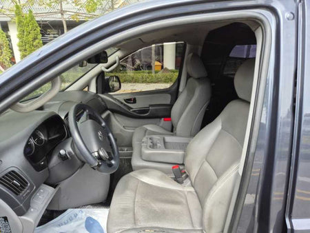 Hyundai Starex — photo 12