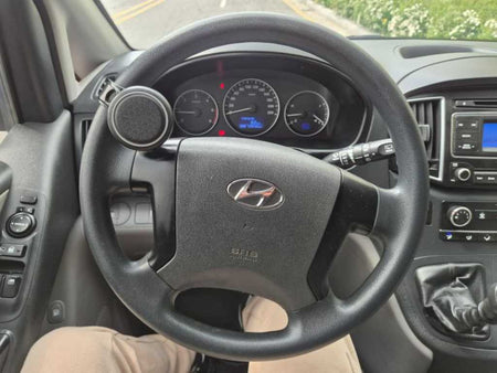 Hyundai Starex — photo 16