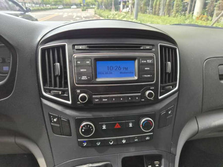 Hyundai Starex — photo 17