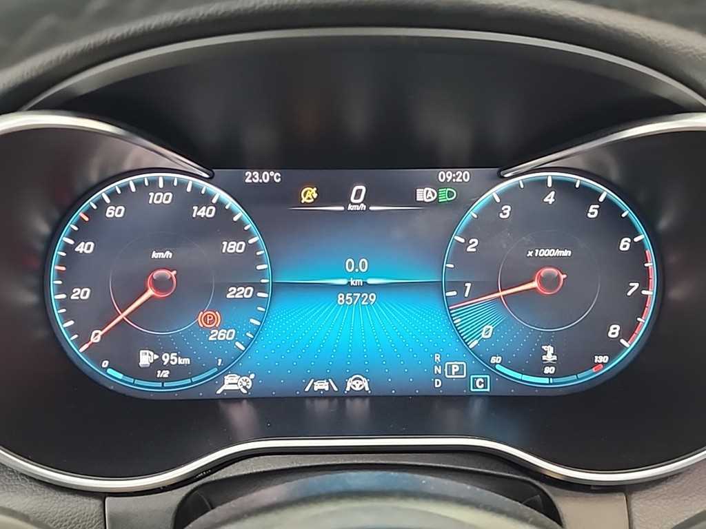 Mercedes-Benz C-Class — photo 06